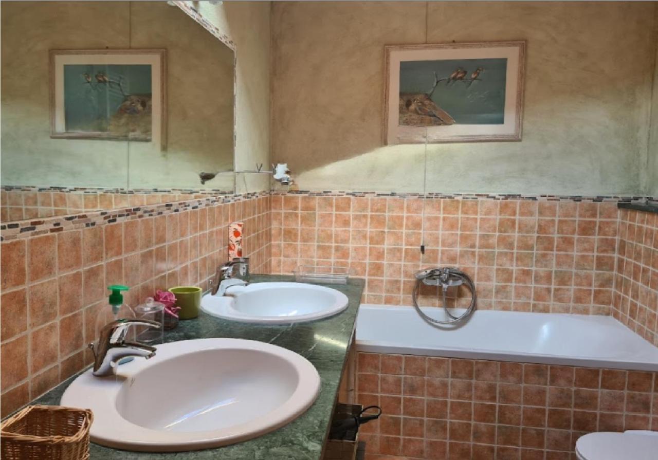 La Terrazza Sui Limoni - Suite Degli Ospiti - Mare, Escursioni A Piedi O Bike, Falesie Per Arrampicate Cisano sul Neva Buitenkant foto