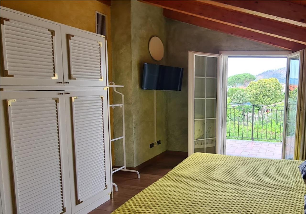 La Terrazza Sui Limoni - Suite Degli Ospiti - Mare, Escursioni A Piedi O Bike, Falesie Per Arrampicate Cisano sul Neva Buitenkant foto